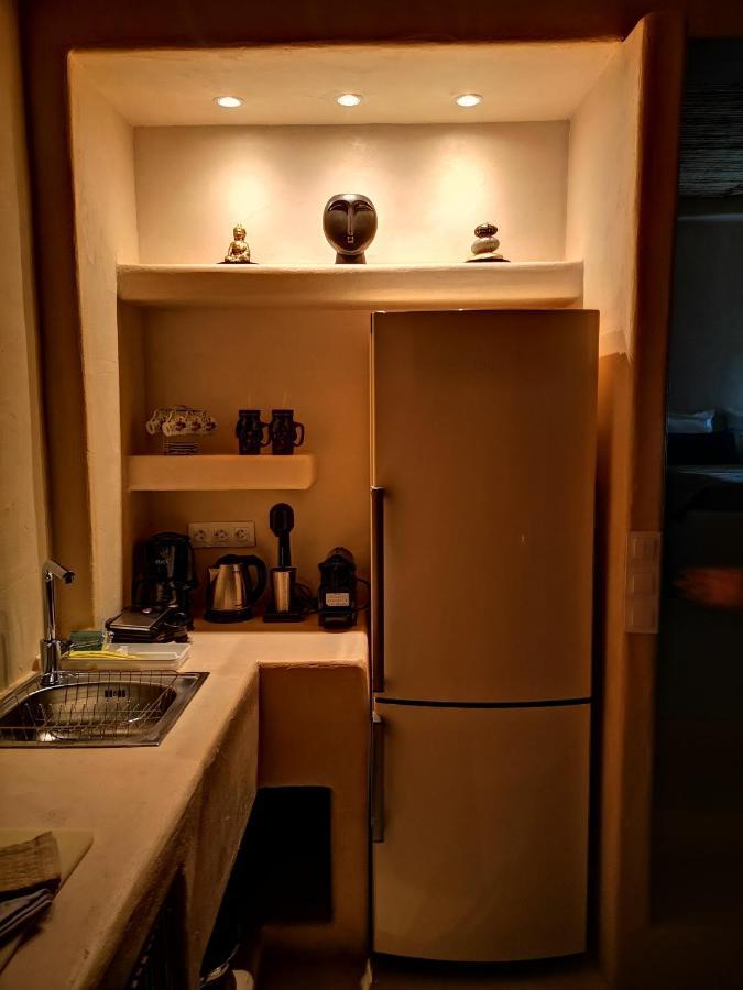 Gratelia Studio Damnoni Luaran gambar