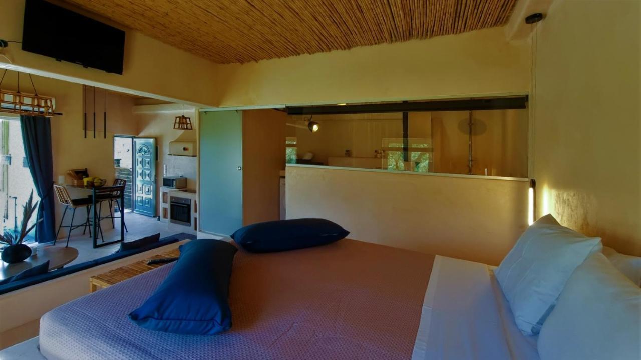 Gratelia Studio Damnoni Luaran gambar