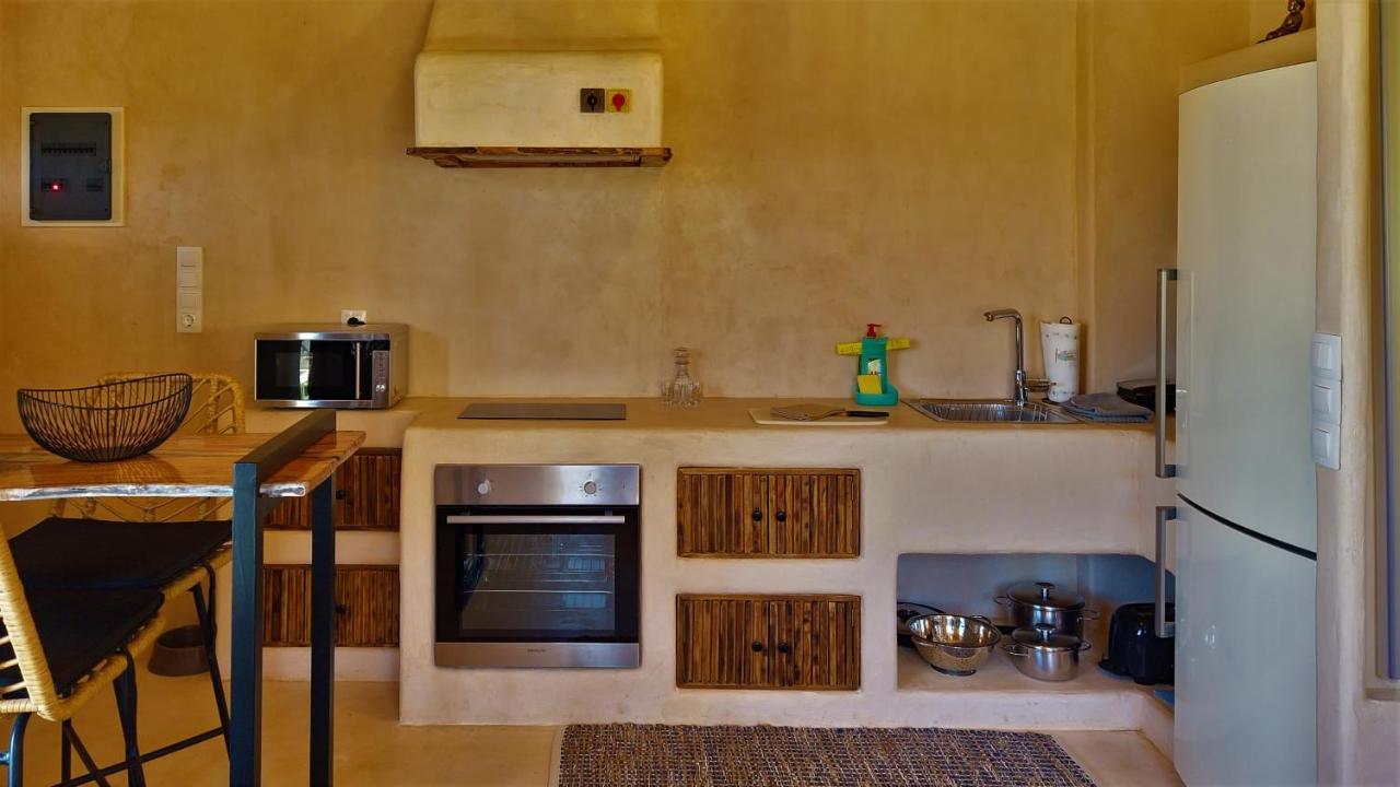 Gratelia Studio Damnoni Luaran gambar