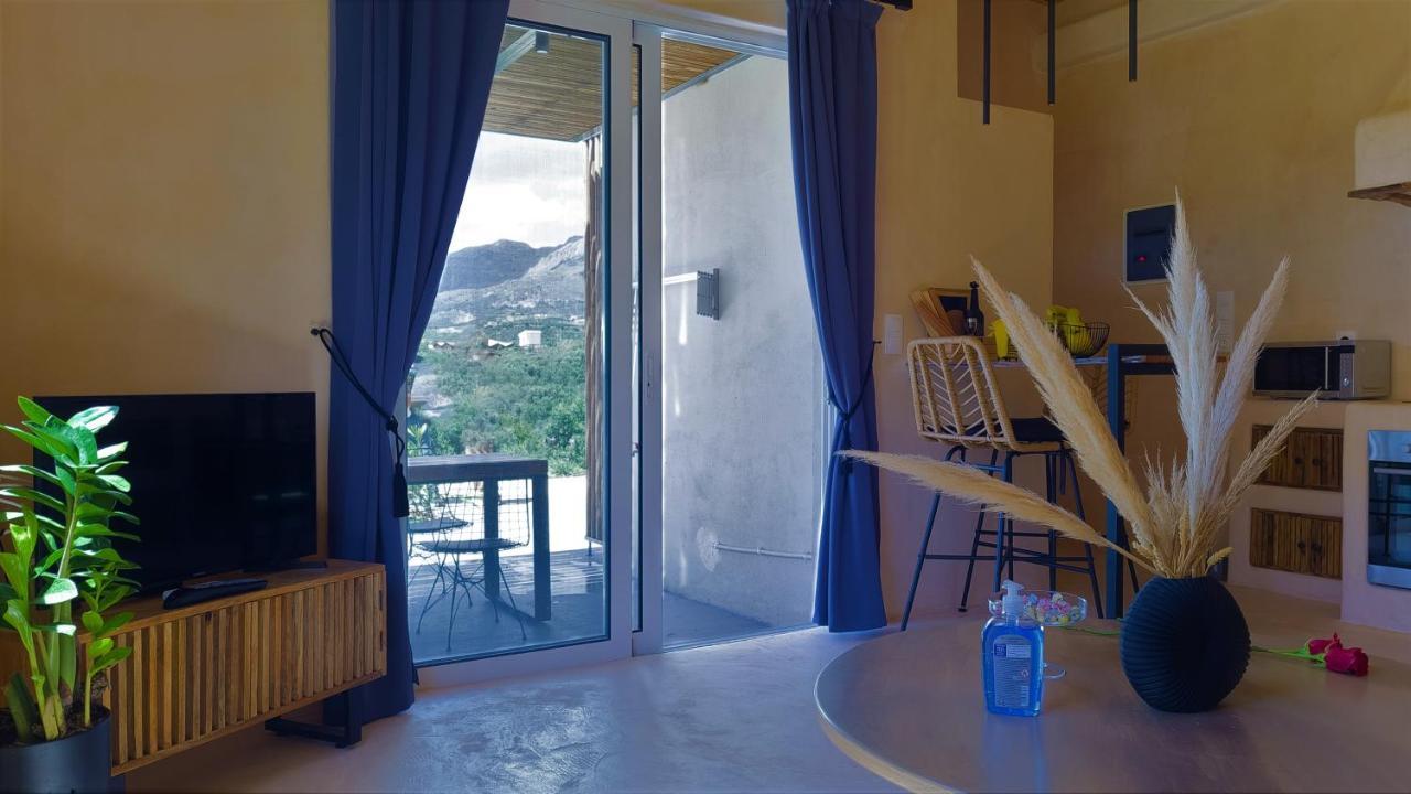 Gratelia Studio Damnoni Luaran gambar